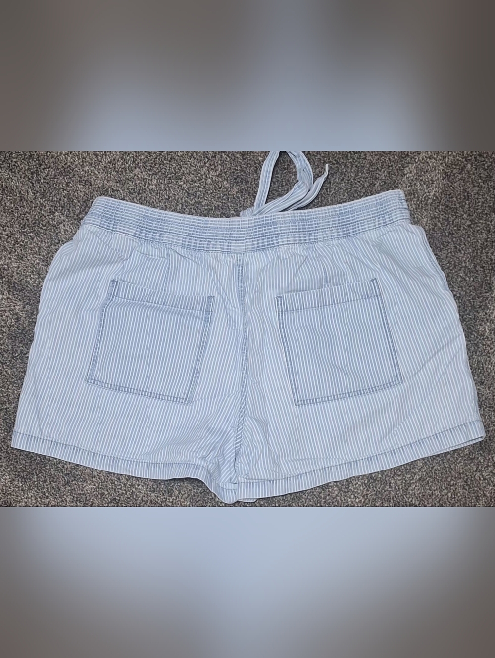 XL GAP Light Blue Pinstriped Tie-Waist Bermuda Shorts - Picture 4 of 4